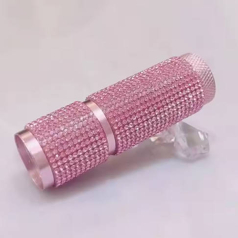 Mini portable studded diamond light